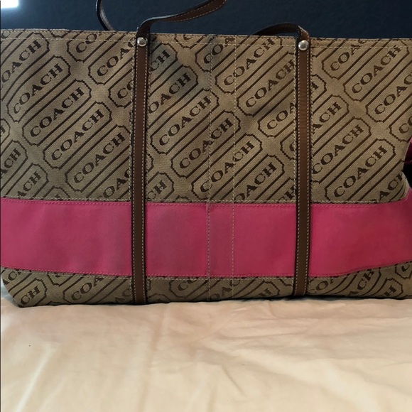 Pink and brown Coach tote with zip - Picture 2 of 7